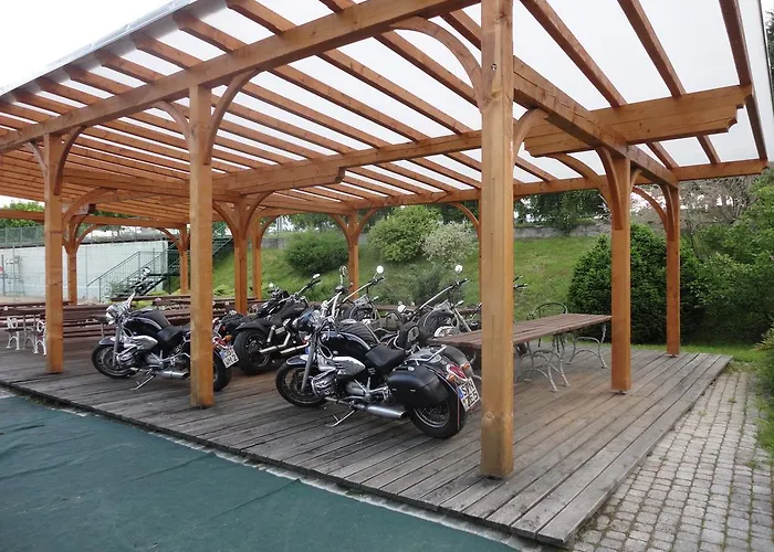 Kanu - & Caravanning Hotel 3*